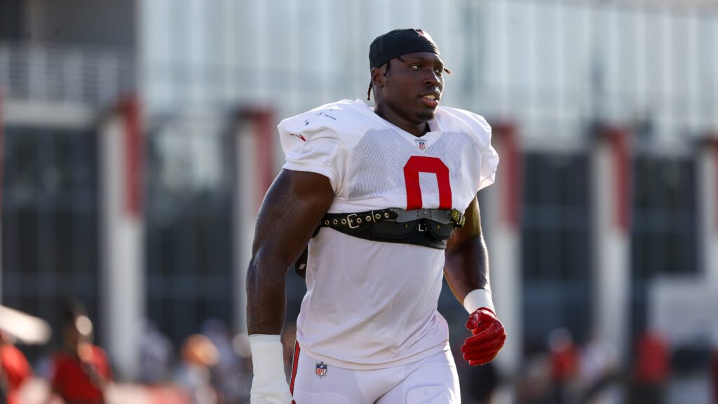 Bucs free-agent guard Sua Opeta (76), participating in an organized team activity in late May, tore an ACL on Tuesday and likely is lost for the season.