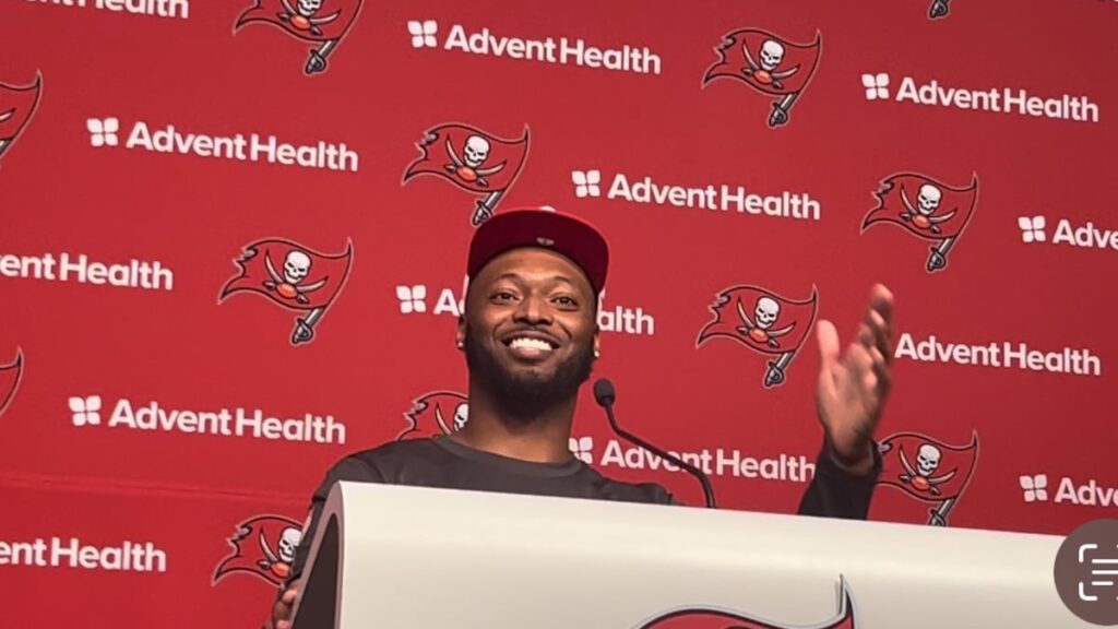 Safety Mike Edwards returns to Bucs for a ‘playoff push’