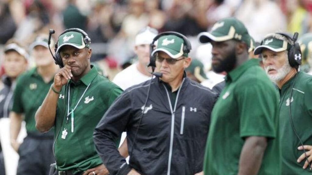 Former USF defensive coordinator Tom Allen headed to Clemson: report