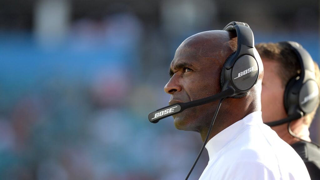 Bucs hire Charlie Strong as defensive line coach